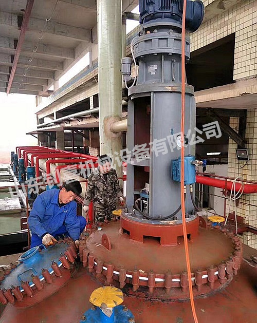湖北30m3特種高壓耐磨設(shè)備.jpg